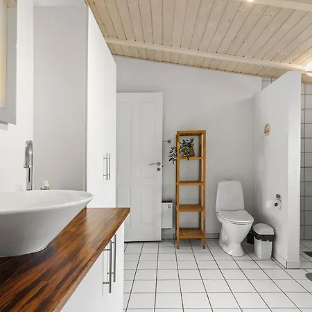 Feriehus 3 Bedroom Lovely In *