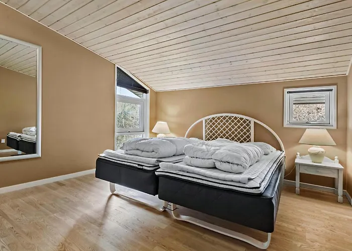 3 Bedroom Lovely In בית נופש Glesborg